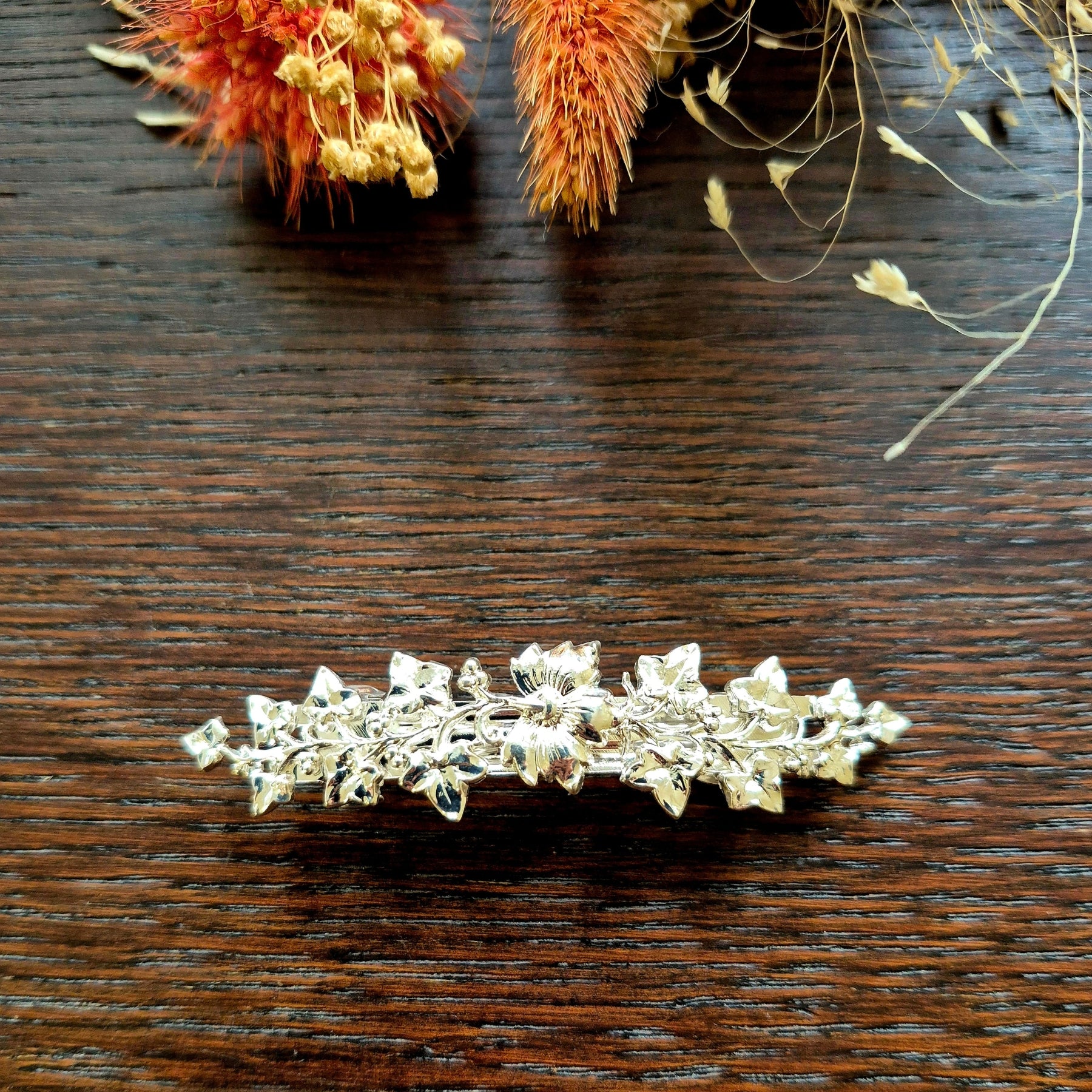 Small golden Calliope hair clip