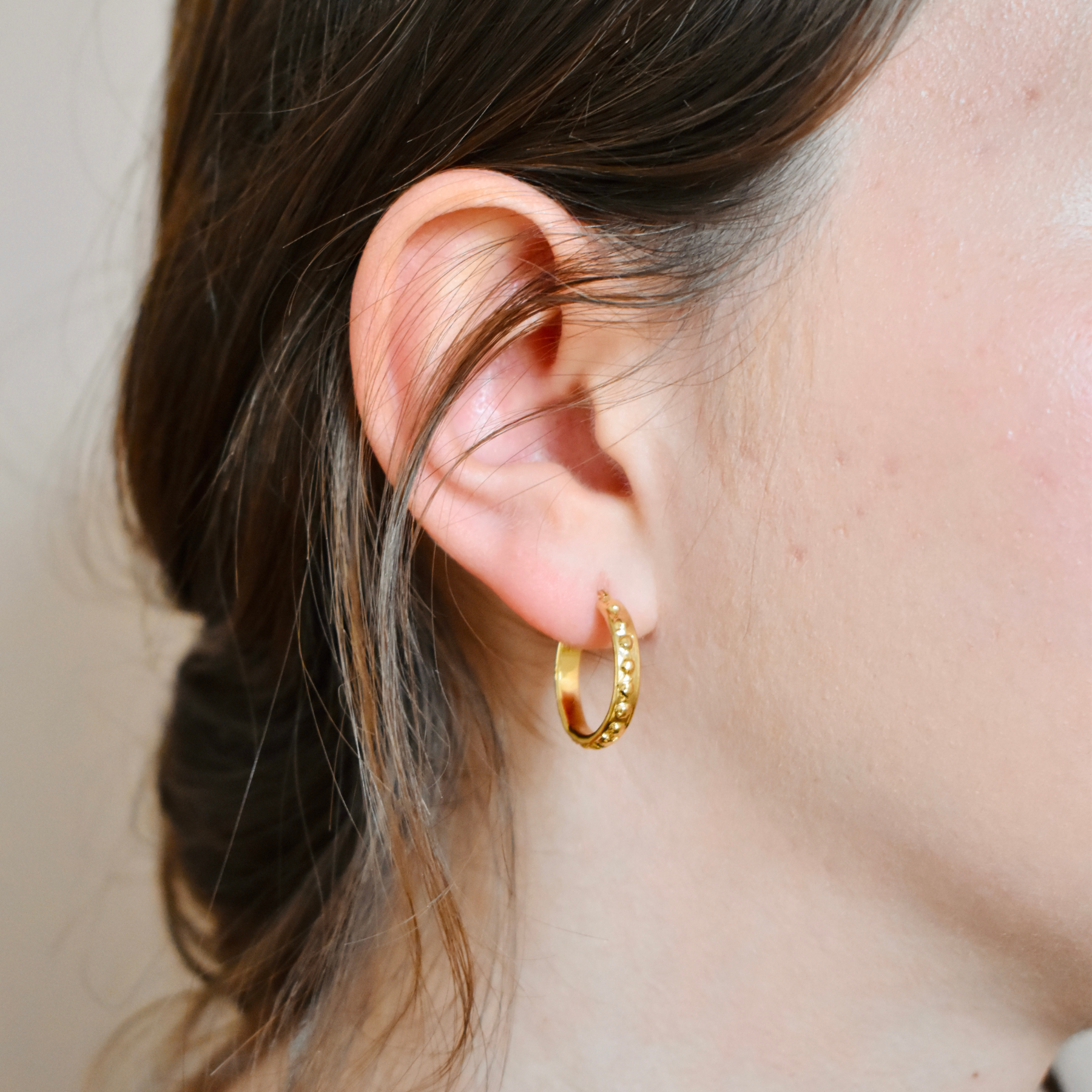 Bijoux d'oreilles fantaisie créoles dorées made in France